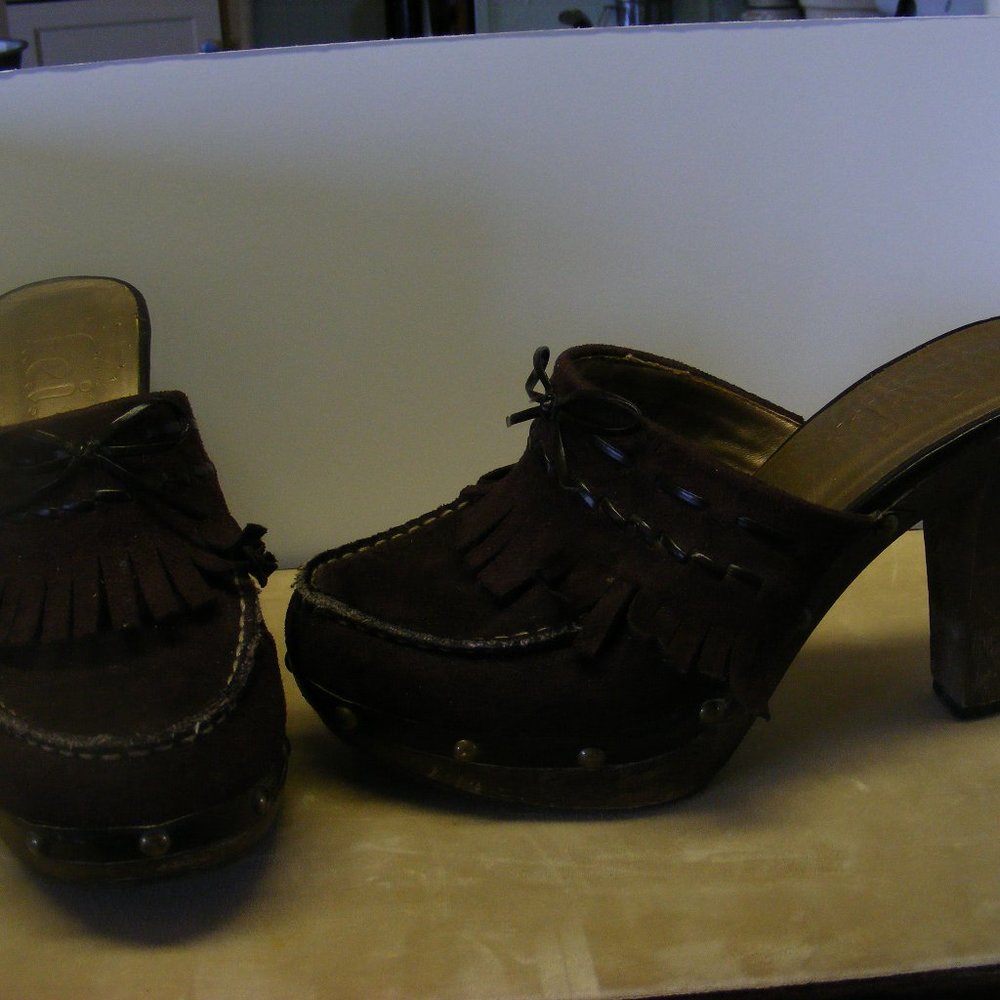 L.E.I. Anetteco  Heeled Clogs
